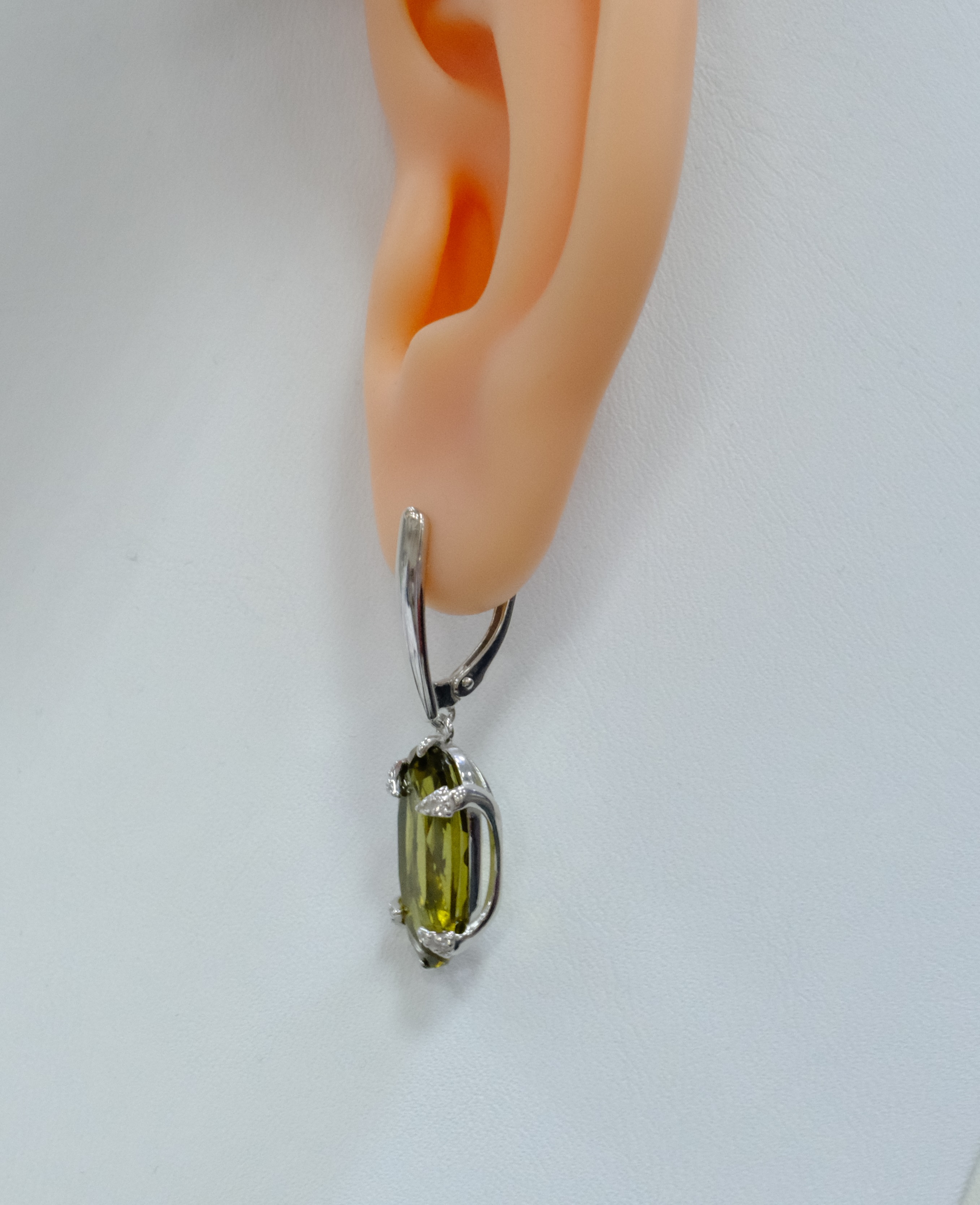 Серебряные серьги с кварцем